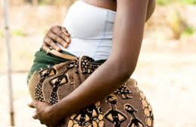 Masvingo Man Cornered As Pregnant Mistress Storms His Marital Home