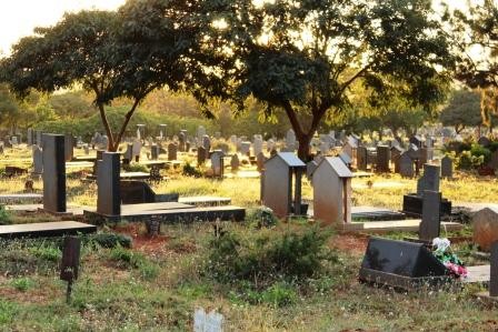 Teachers Demand Exhumation Of Dead Thief After He Gets Buried With Their Property