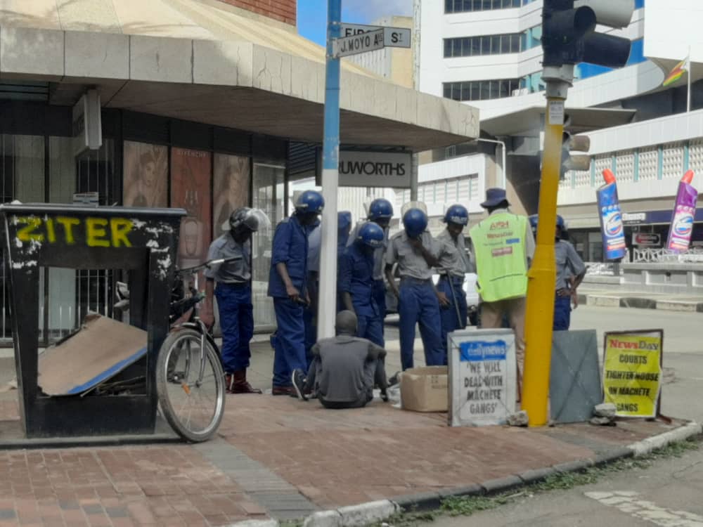Heavy Police Presence In Harare CBD 263ChatHeavy Police Presence In Harare 
