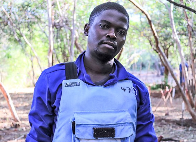 The Brave Man Who Has Cleared 500 Dangerous Landmines