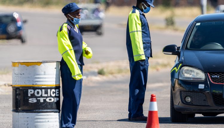Daring Motorist Kidnaps Two Police Officers 