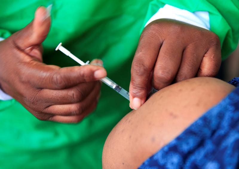Foreigners Flock Into Zimbabwe To Get Covid-19 Vaccine
