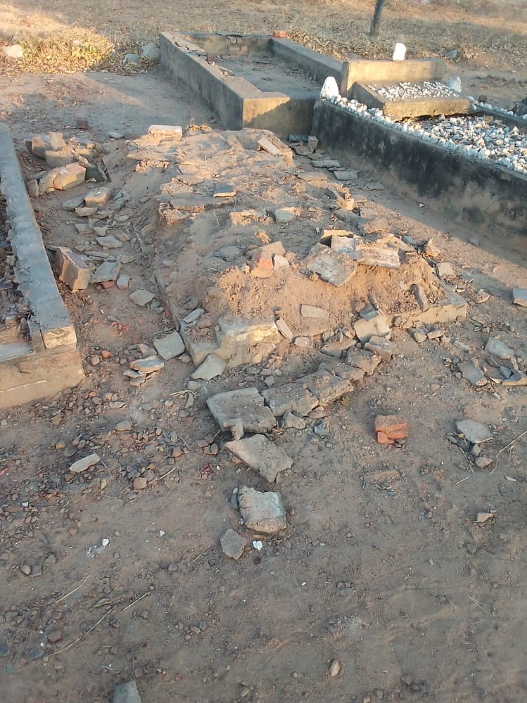Thieves Steal "Wankie Bricks" From Graves, Sell Them To Home Builders