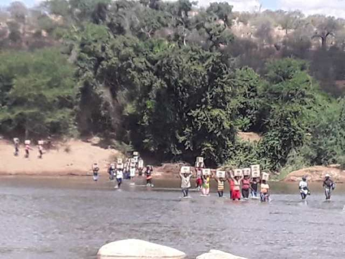 Tragedy As 11 Zimbabwean Border Jumpers Drown In Limpopo River While Attempting To Cross Over Into SA