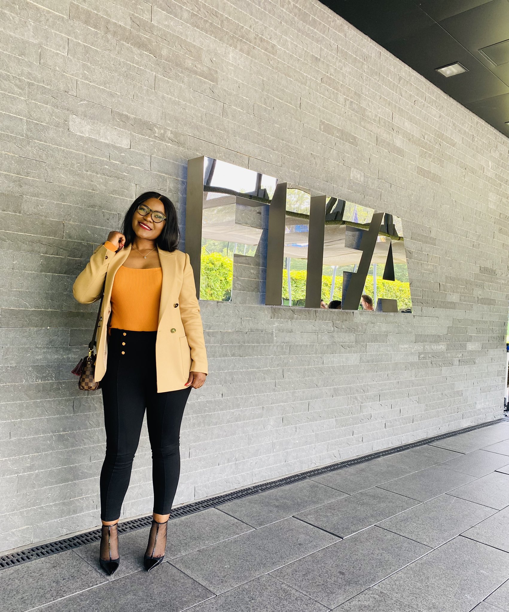 Zimbabwean Journalist Chichi Sabeta Honoured By Arsene Wenger & FIFA
