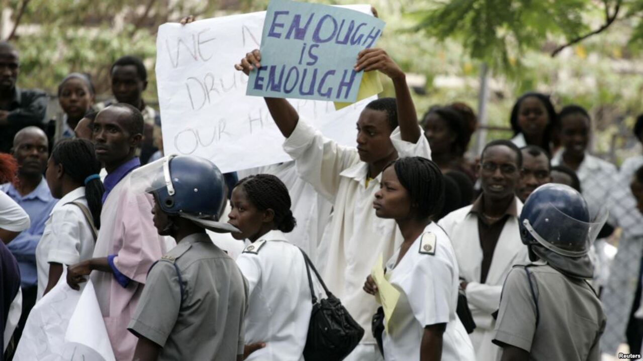 Zimbabwe Doctors and Nurses To Go On Strike On Monday