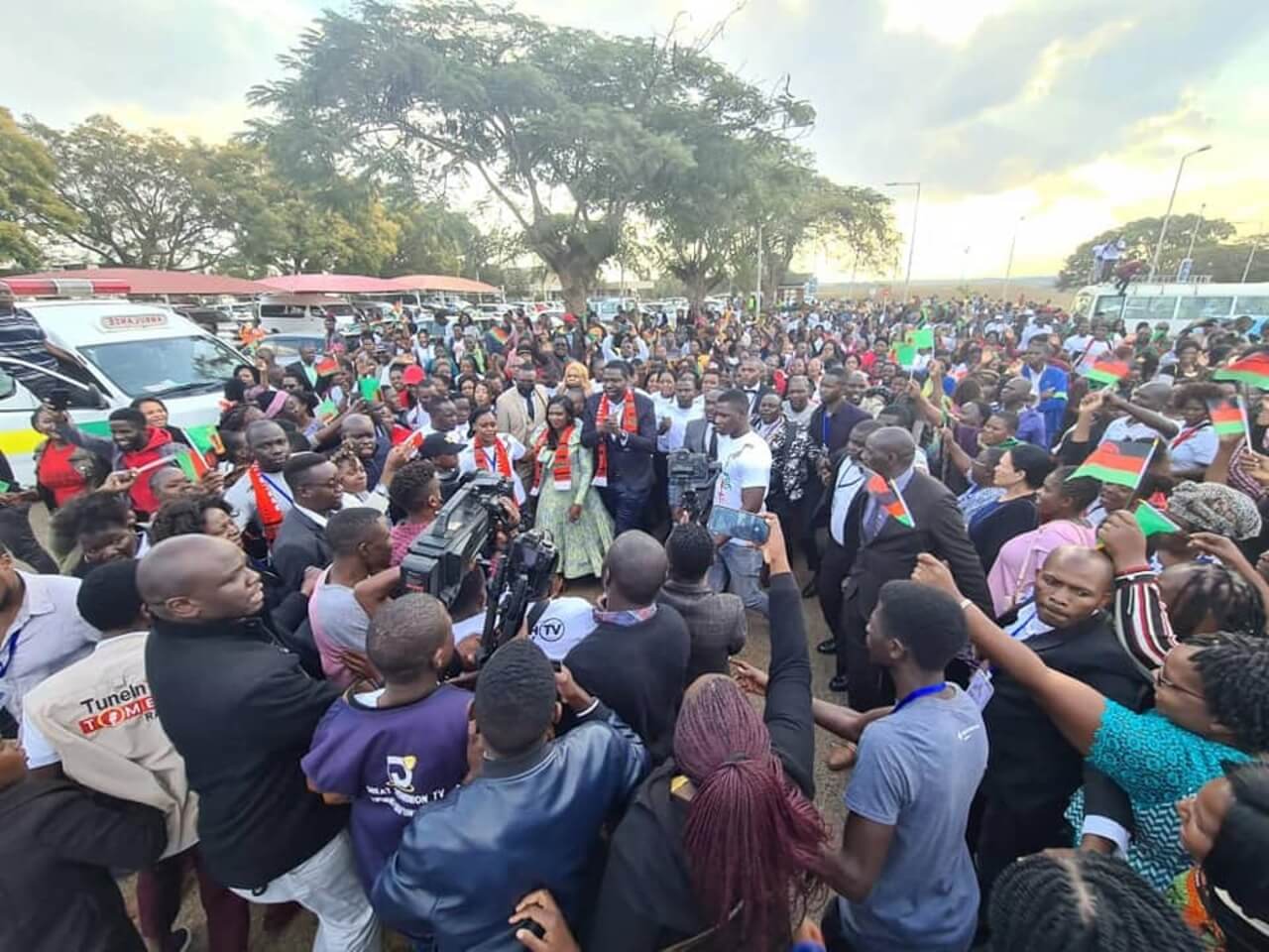 Prophet Walter Magaya Receives Royal Welcome From Malawi Government Ahead Of Crusade 